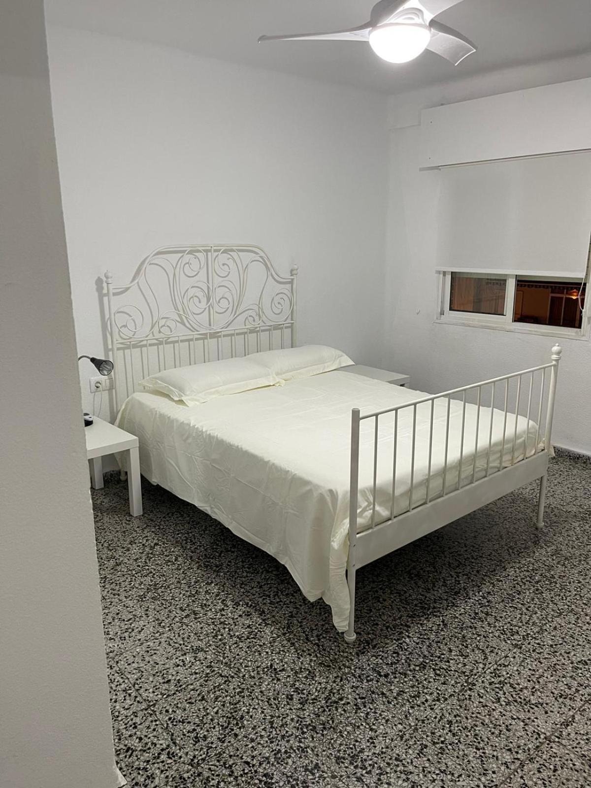 Apartamento De Habitaciones Privadas En El Centro De Málaga Eksteriør bilde
