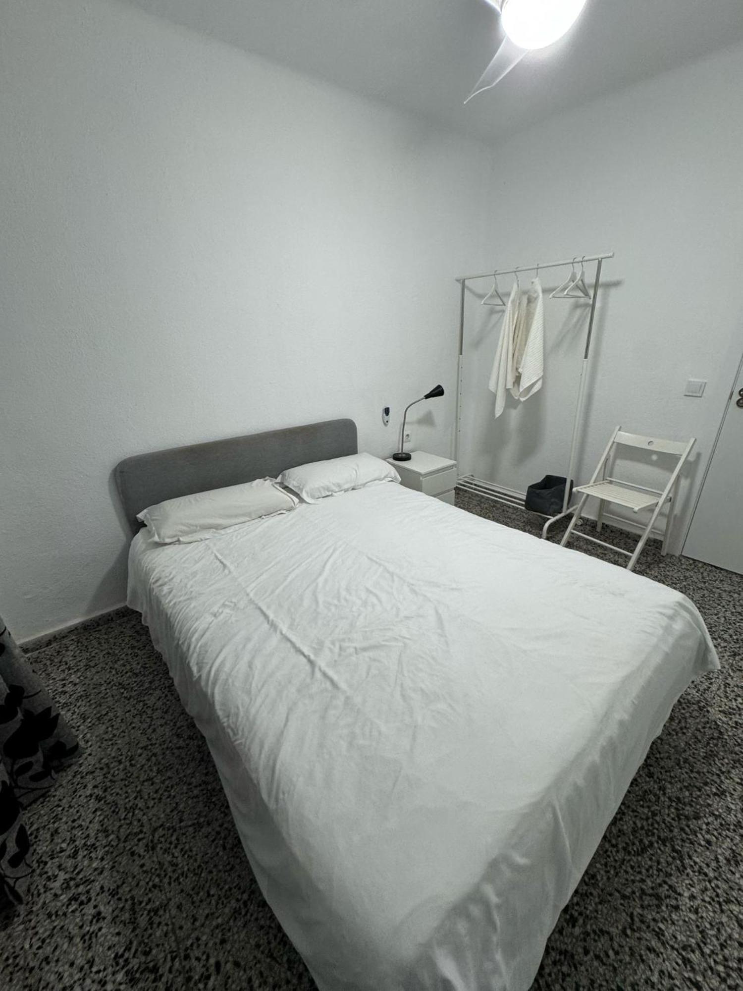 Apartamento De Habitaciones Privadas En El Centro De Málaga Eksteriør bilde