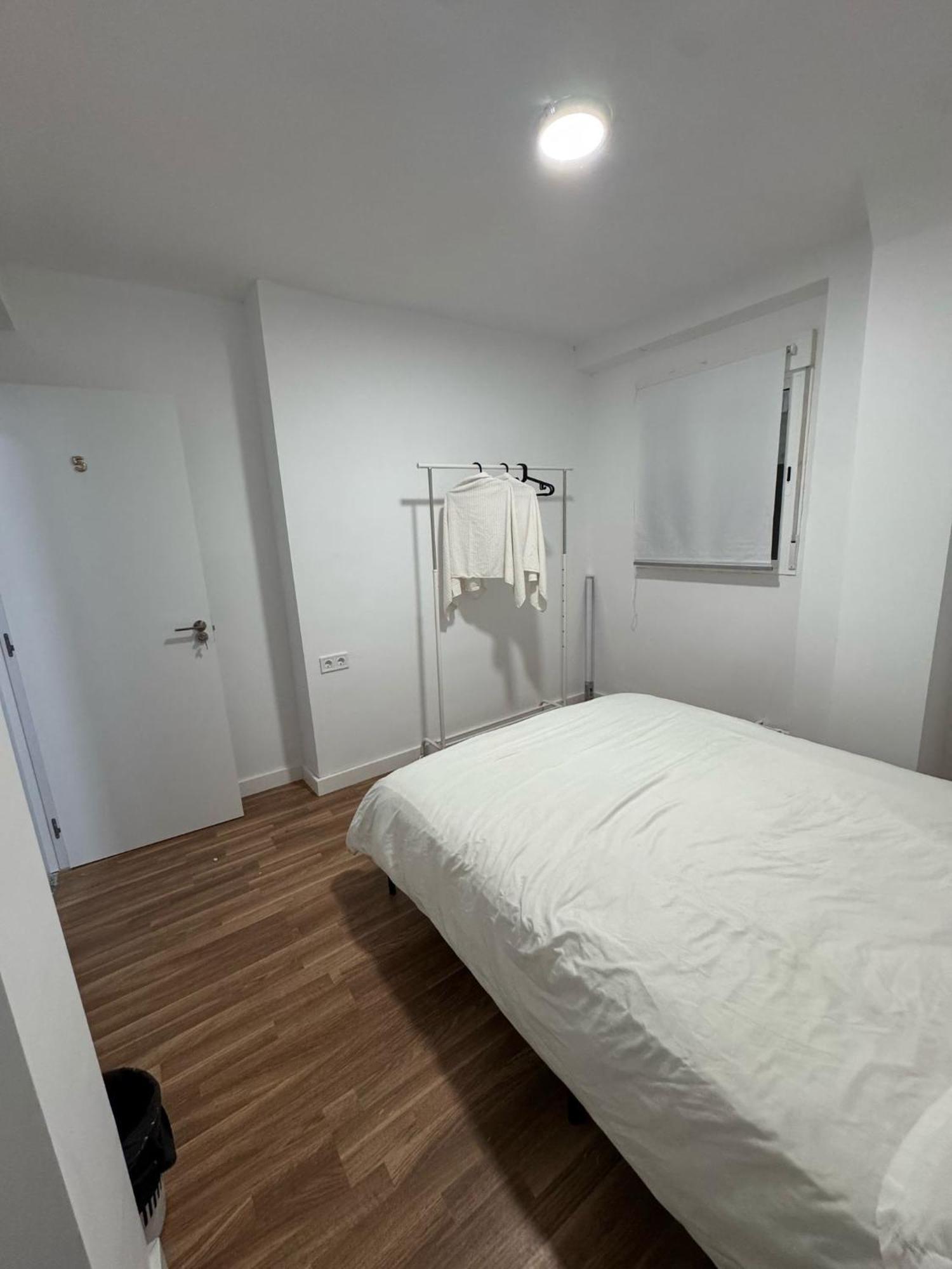Apartamento De Habitaciones Privadas En El Centro De Málaga Eksteriør bilde
