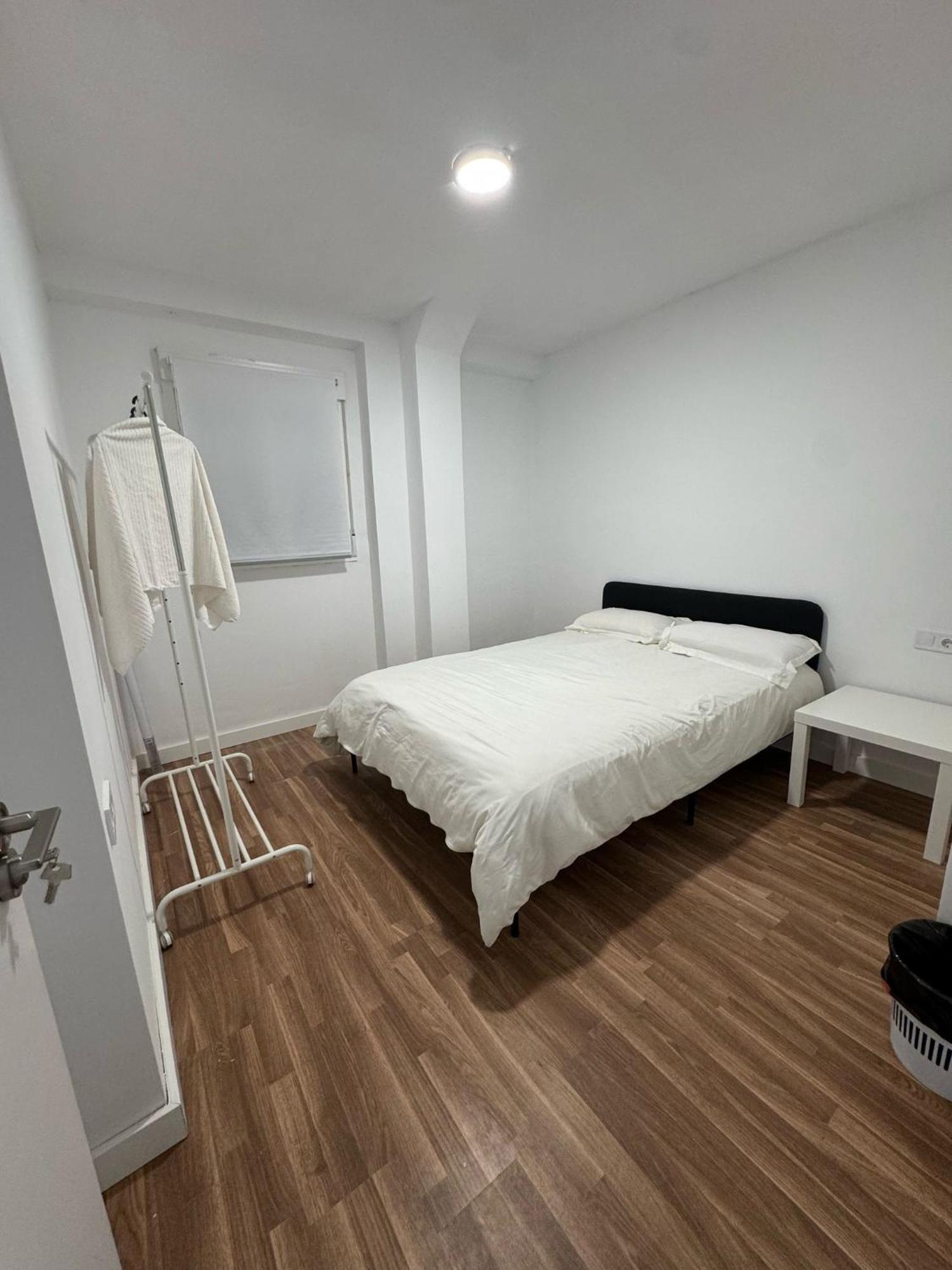 Apartamento De Habitaciones Privadas En El Centro De Málaga Eksteriør bilde